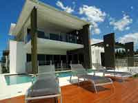 Residence - Royal Pines Resort - 2